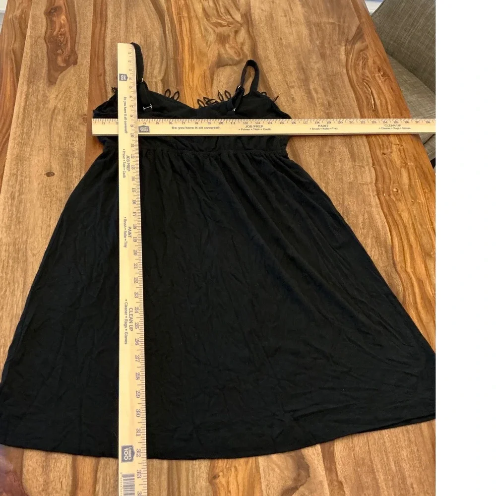 Soma Black Lounge Gown Nightgown Medium Applique V Neck Adjustable Straps 79984